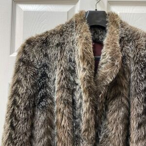 Vintage Style VI LTD. Women's Large (40) Chevron Print Faux Fur Coat Made in USA